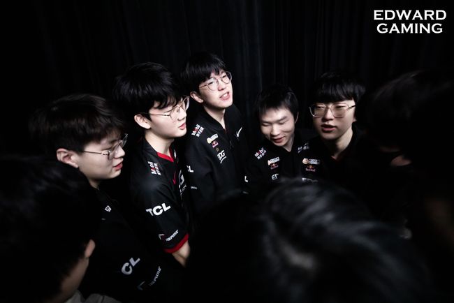 现不仅在少 现不仅在少