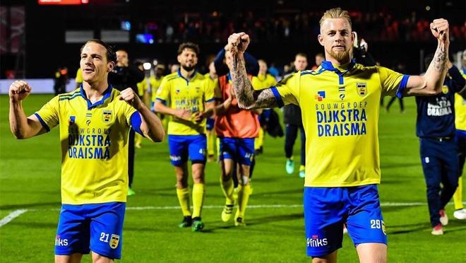 轻球员在国 轻球员在国